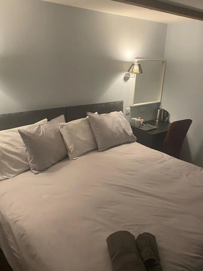Comus Inn Selby Hotel